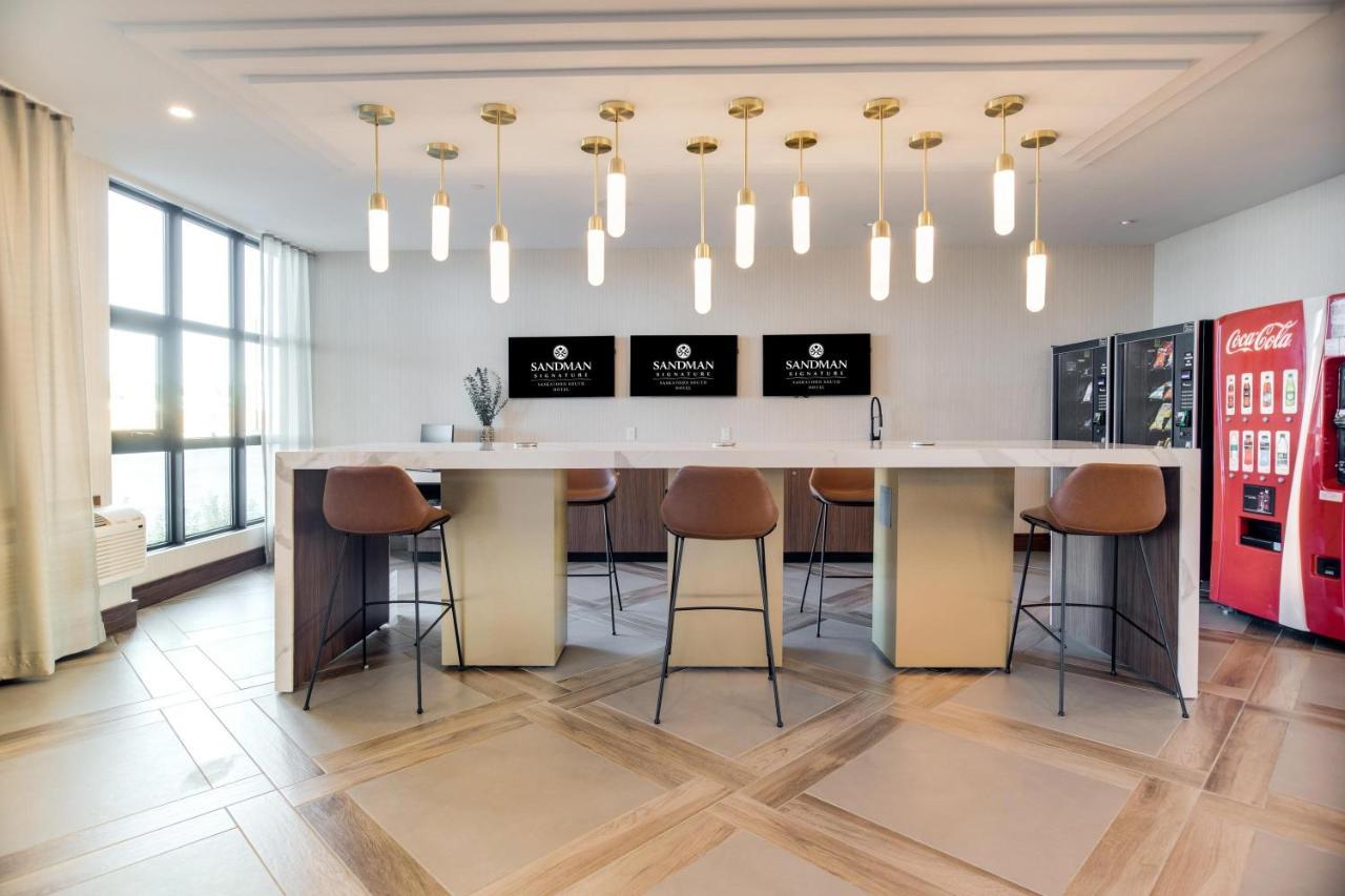 Sandman Signature Saskatoon South Hotel מראה חיצוני תמונה