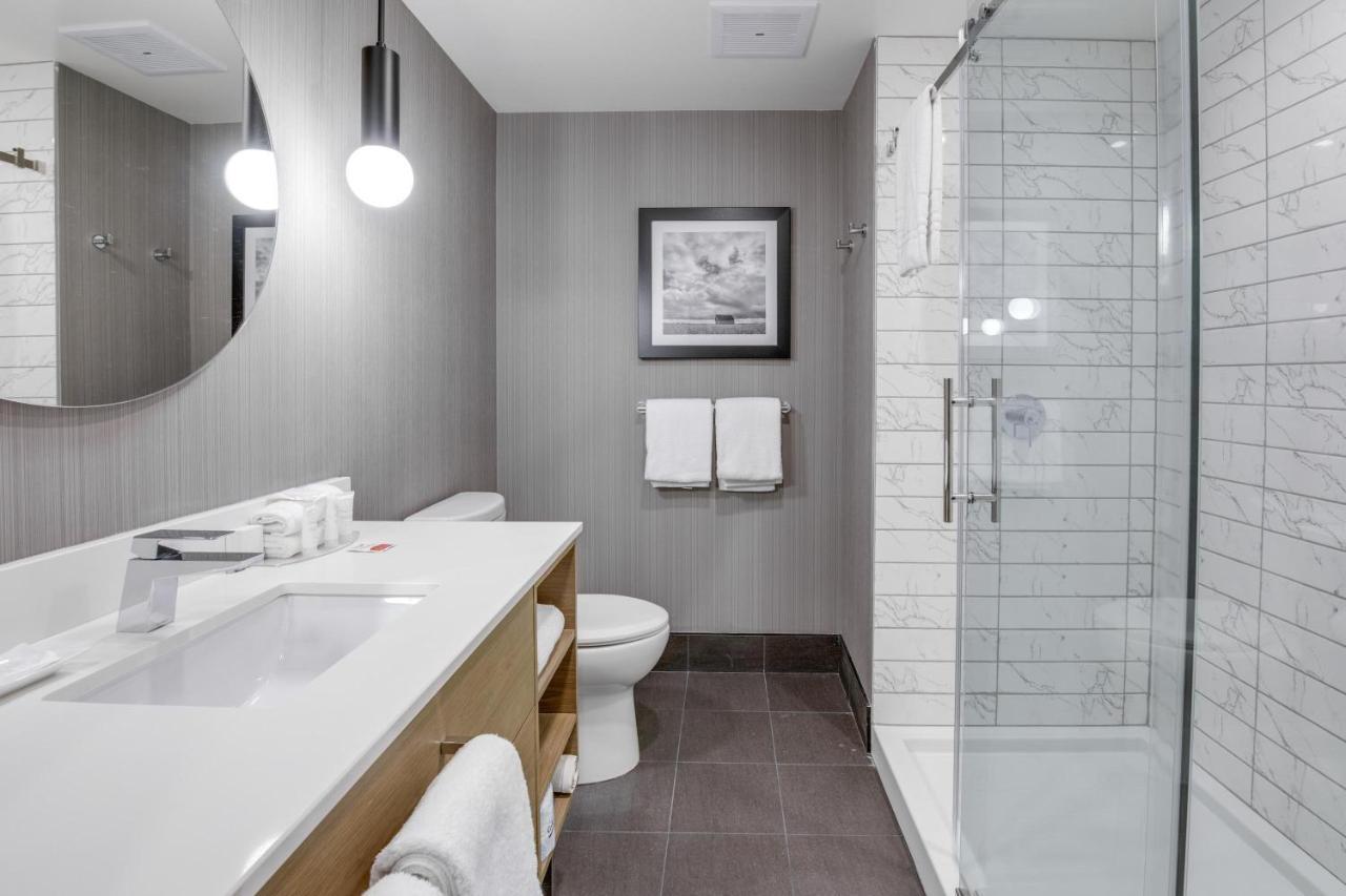Sandman Signature Saskatoon South Hotel מראה חיצוני תמונה
