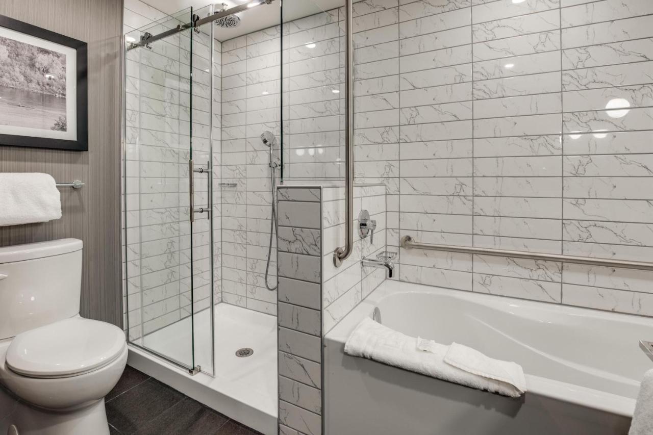 Sandman Signature Saskatoon South Hotel מראה חיצוני תמונה