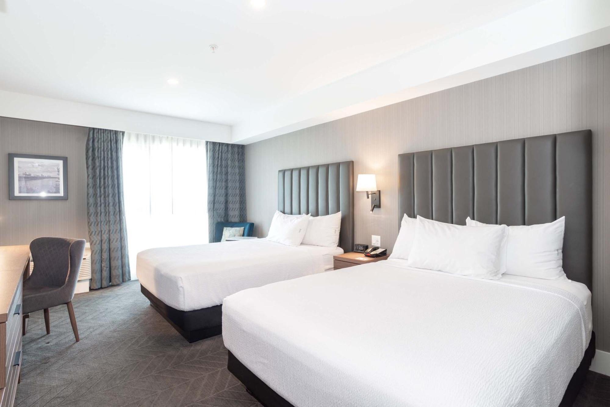 Sandman Signature Saskatoon South Hotel מראה חיצוני תמונה